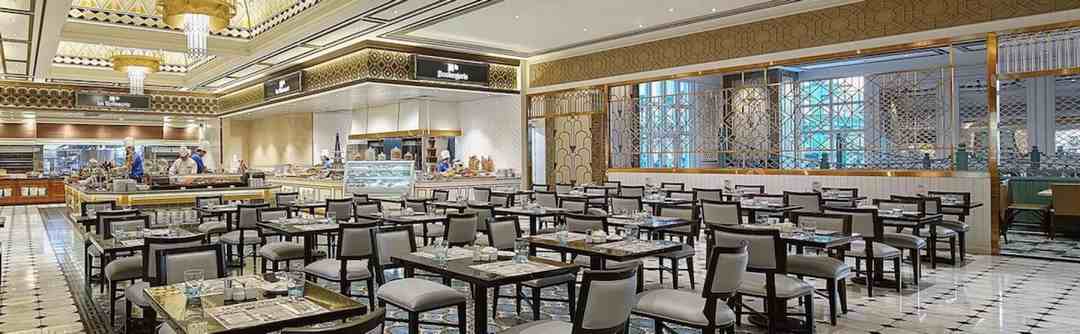Bạn có thể đặt dịch vụ nhà hàng nếu cần ăn và nghỉ ngơi tại Le Macau