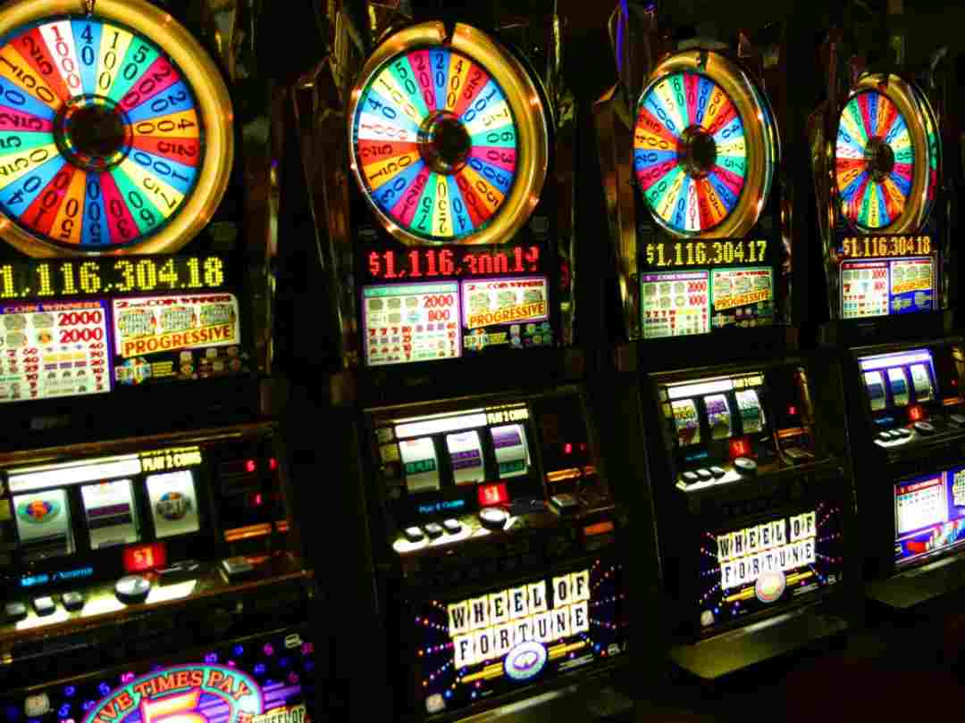 Hệ thống các máy đánh bạc Slots machine tại Golden Galaxy
