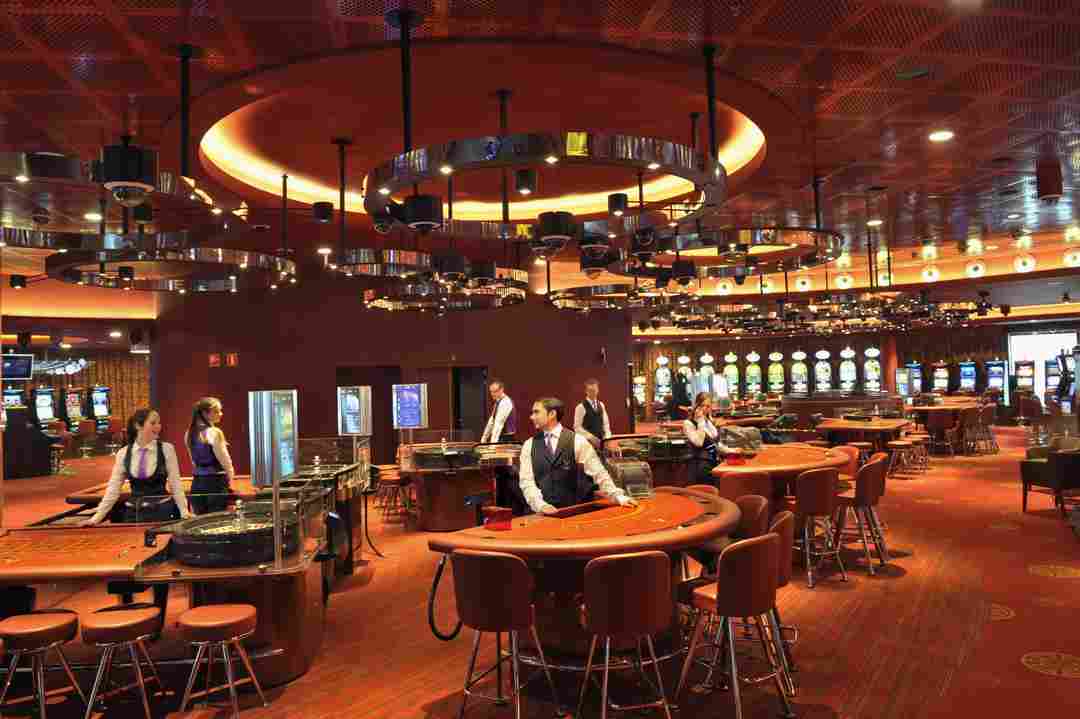 Titan King Resort and Casino quy mo hoanh trang 